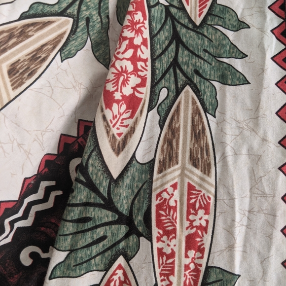 Authentic Hawaiian Button Down Shirt - Picture 3 of 4